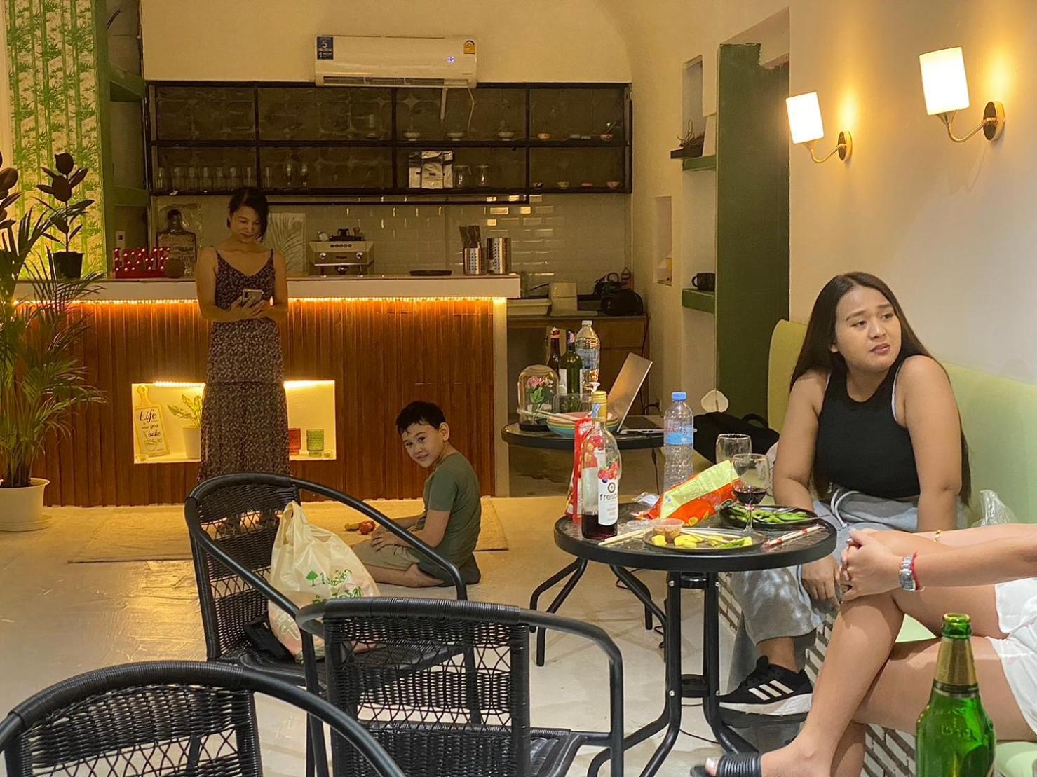 Homey Stay And Cafe By Hematoa Bangkok Exterior foto
